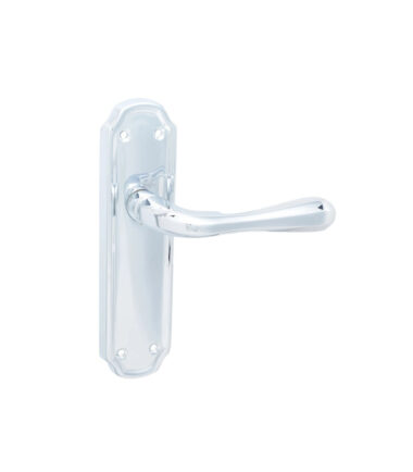Hampstead-Genoa-Latch-Door-Handle-168-x-45mm-Polished-Chrome-502424-IMAGE-3.jpg