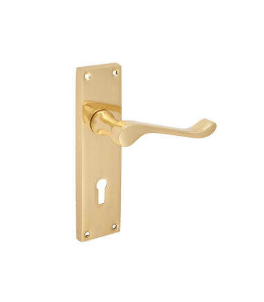 Touchpoint-Victorian-Scroll-Lock-Door-Handle-Keyhole-155-x-42mm-Polished-Brass-940006-IMAGE-3.jpg