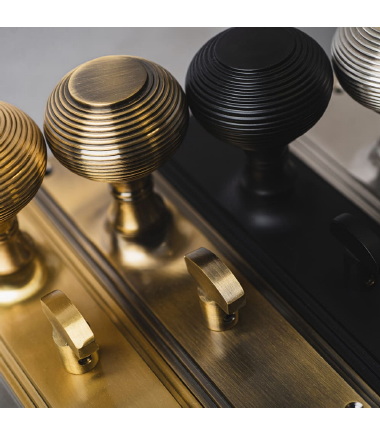 Miller Reeded Knob on Backplate - Bathroom - 205 x 52mm - Matt Black ....7